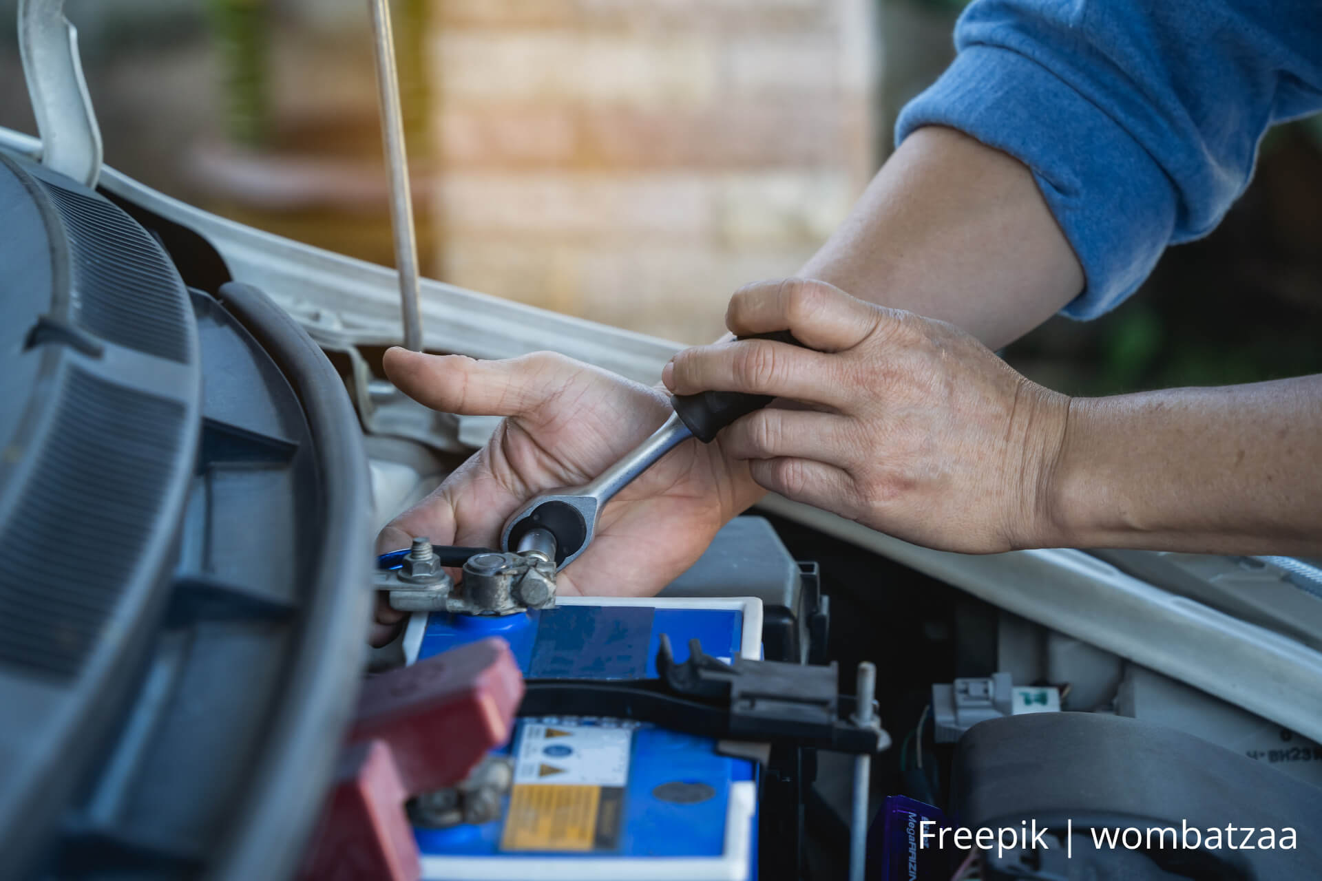 how to change your car battery for the first time featured image